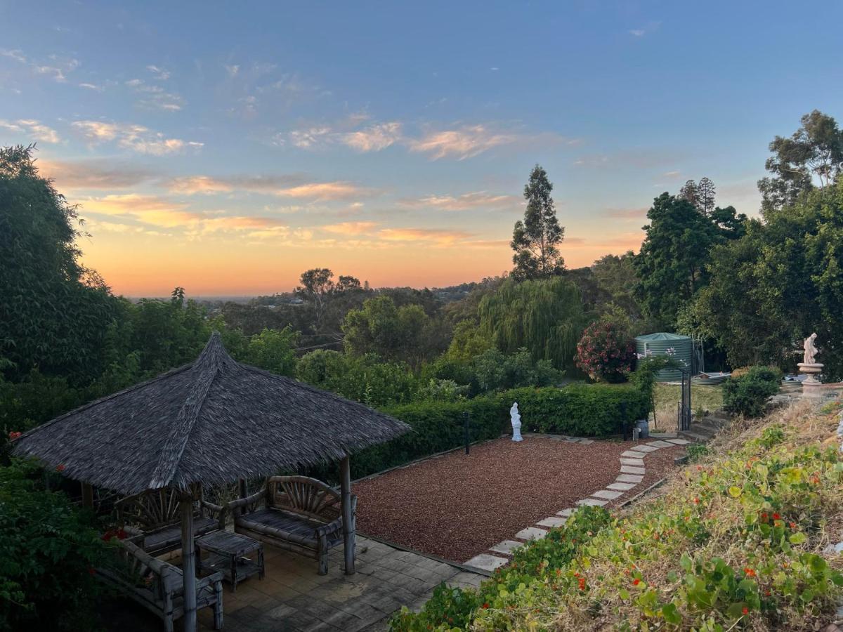 Bright & Beautiful Home On The Hills! Kelmscott Exterior photo